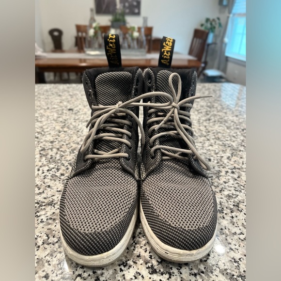 EUC Dr.Martens, Rigal Knit Boots, Unisex, Men’s Size 6, Women’s Size 7 Amazing! - Picture 9 of 9